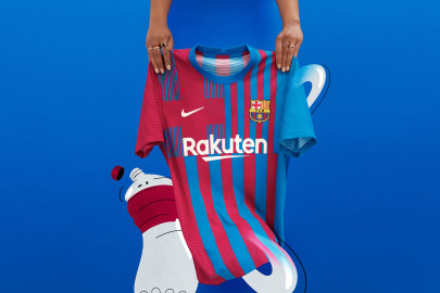 O Barcelona apresentou a sua nova e polémica camisola principal 21/22